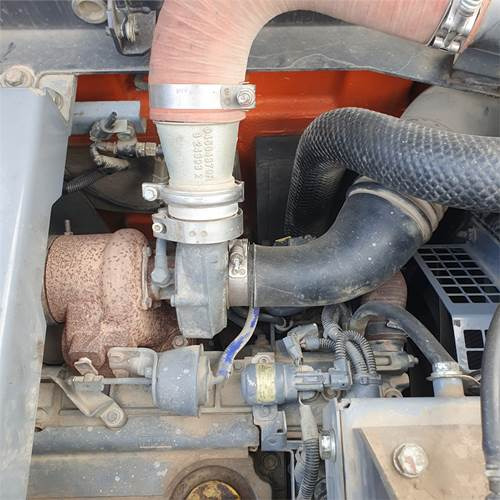 Pyöräalustainen kaivinkone Hitachi ZX145 WT-6: kuva Pyöräalustainen kaivinkone Hitachi ZX145 WT-6 Pyöräalustainen kaivinkone Hitachi ZX145 WT-6: kuva Pyöräalustainen kaivinkone Hitachi ZX145 WT-6