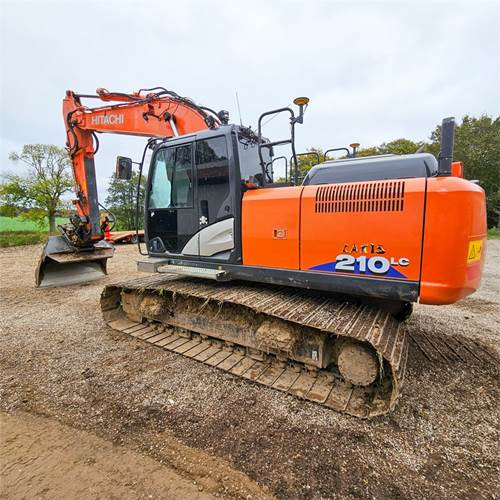 Hitachi ZX210 LC-6 - Telakaivukone: kuva Hitachi ZX210 LC-6 - Telakaivukone Hitachi ZX210 LC-6 - Telakaivukone: kuva Hitachi ZX210 LC-6 - Telakaivukone