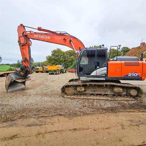 Hitachi ZX210 LC-6 - Telakaivukone: kuva Hitachi ZX210 LC-6 - Telakaivukone Hitachi ZX210 LC-6 - Telakaivukone: kuva Hitachi ZX210 LC-6 - Telakaivukone