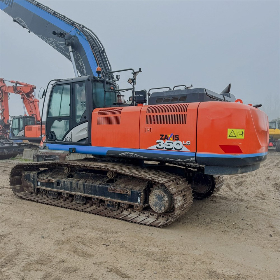 Hitachi ZX350 LC-6 - Telakaivukone: kuva Hitachi ZX350 LC-6 - Telakaivukone Hitachi ZX350 LC-6 - Telakaivukone: kuva Hitachi ZX350 LC-6 - Telakaivukone