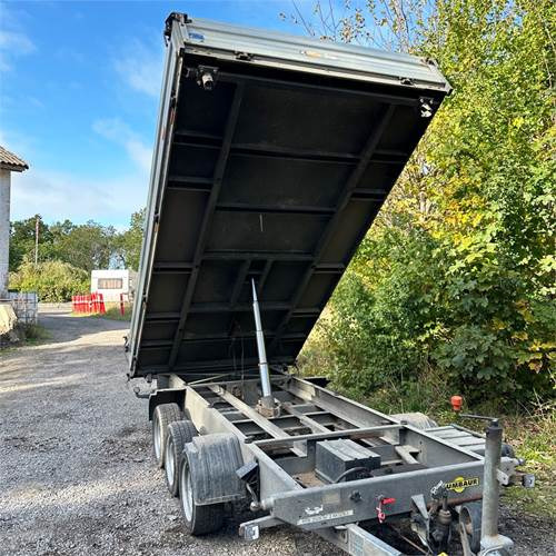 Humbaur HTK 3500.37 - Peräkärry: kuva Humbaur HTK 3500.37 - Peräkärry Humbaur HTK 3500.37 - Peräkärry: kuva Humbaur HTK 3500.37 - Peräkärry