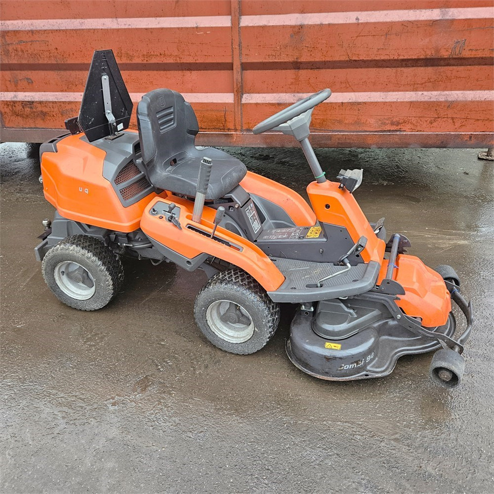 Husqvarna R213C - Ruohonleikkuri: kuva Husqvarna R213C - Ruohonleikkuri Husqvarna R213C - Ruohonleikkuri: kuva Husqvarna R213C - Ruohonleikkuri