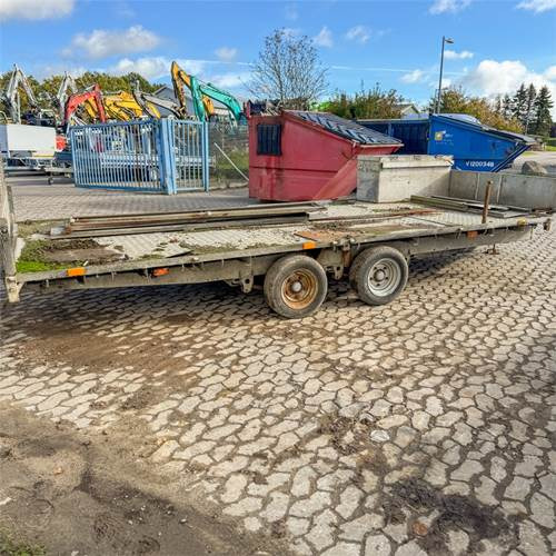 Ifor Williams CT167 G - Peräkärry: kuva Ifor Williams CT167 G - Peräkärry Ifor Williams CT167 G - Peräkärry: kuva Ifor Williams CT167 G - Peräkärry