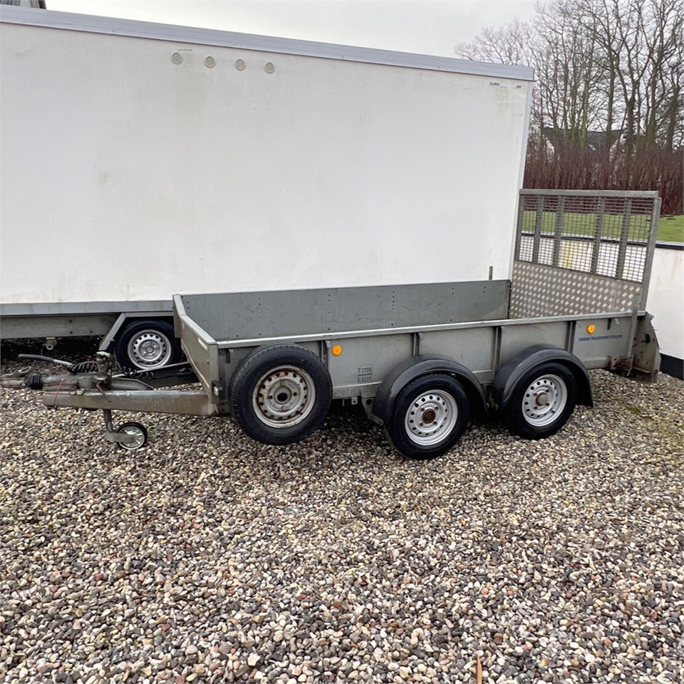 Ifor Williams GD105 - Peräkärry: kuva Ifor Williams GD105 - Peräkärry Ifor Williams GD105 - Peräkärry: kuva Ifor Williams GD105 - Peräkärry