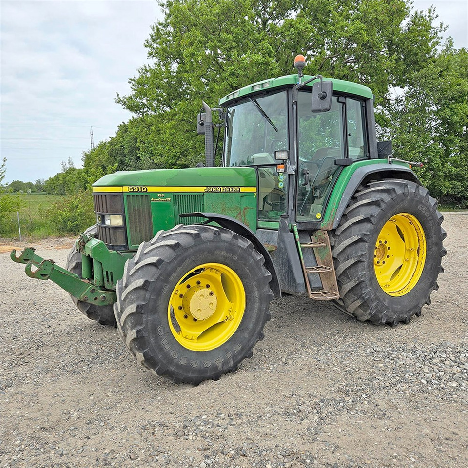 John Deere 6910 - Traktori: kuva John Deere 6910 - Traktori John Deere 6910 - Traktori: kuva John Deere 6910 - Traktori