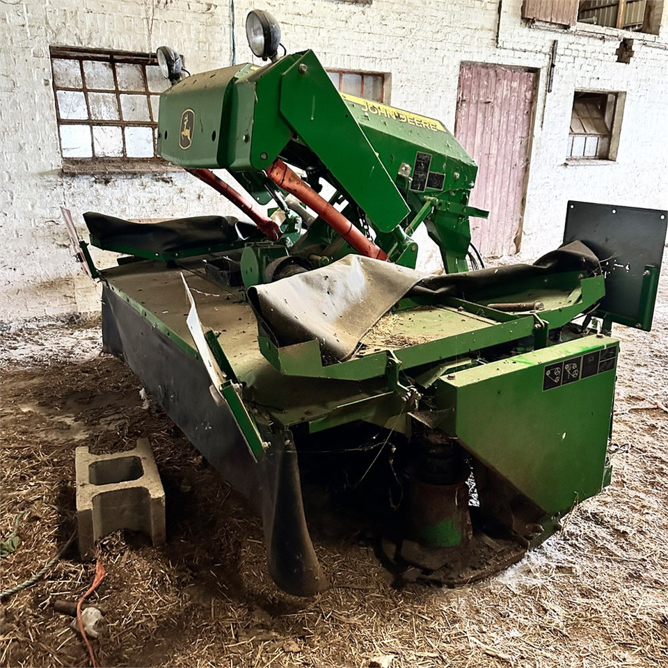 John Deere CC0131 - Heinäkone: kuva John Deere CC0131 - Heinäkone John Deere CC0131 - Heinäkone: kuva John Deere CC0131 - Heinäkone