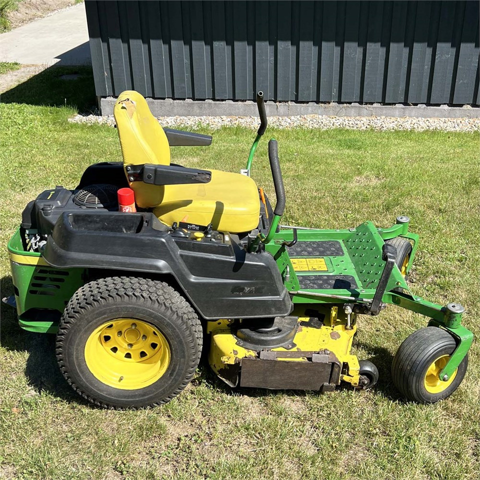 John Deere Z540 R - Ruohonleikkuri: kuva John Deere Z540 R - Ruohonleikkuri John Deere Z540 R - Ruohonleikkuri: kuva John Deere Z540 R - Ruohonleikkuri