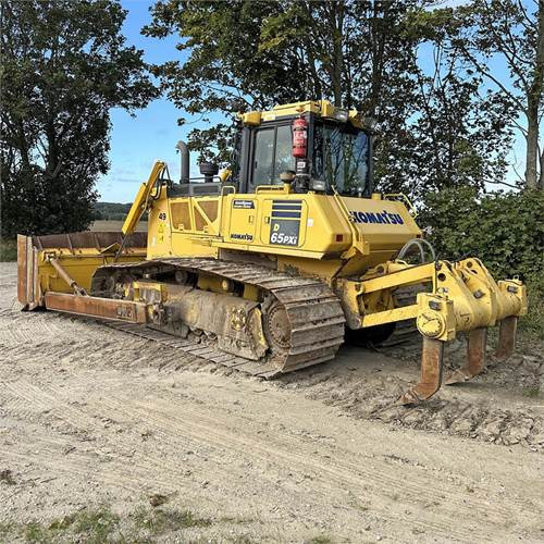 Komatsu D65 PXI-18 - Puskutraktori: kuva Komatsu D65 PXI-18 - Puskutraktori Komatsu D65 PXI-18 - Puskutraktori: kuva Komatsu D65 PXI-18 - Puskutraktori