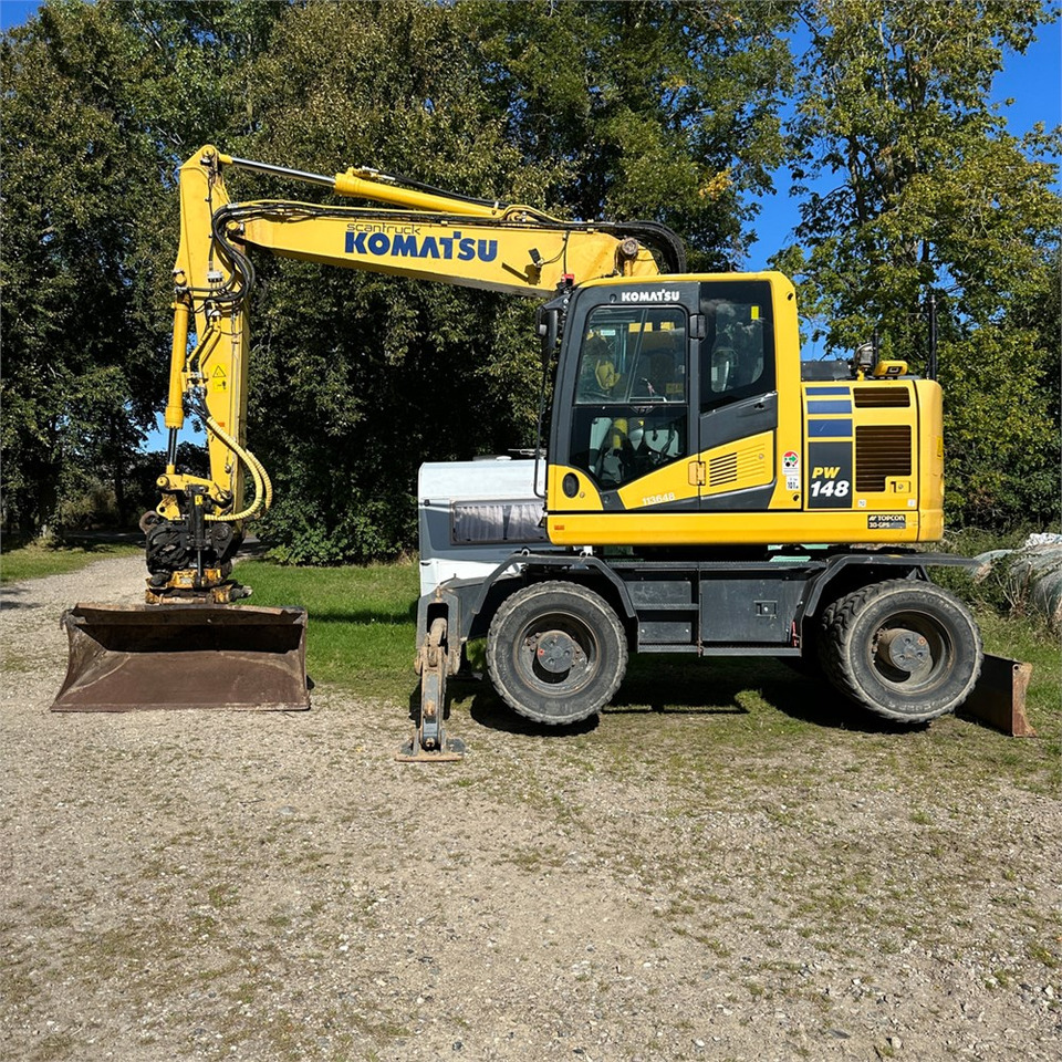 Komatsu PW148-11 - Pyöräalustainen kaivinkone: kuva Komatsu PW148-11 - Pyöräalustainen kaivinkone Komatsu PW148-11 - Pyöräalustainen kaivinkone: kuva Komatsu PW148-11 - Pyöräalustainen kaivinkone