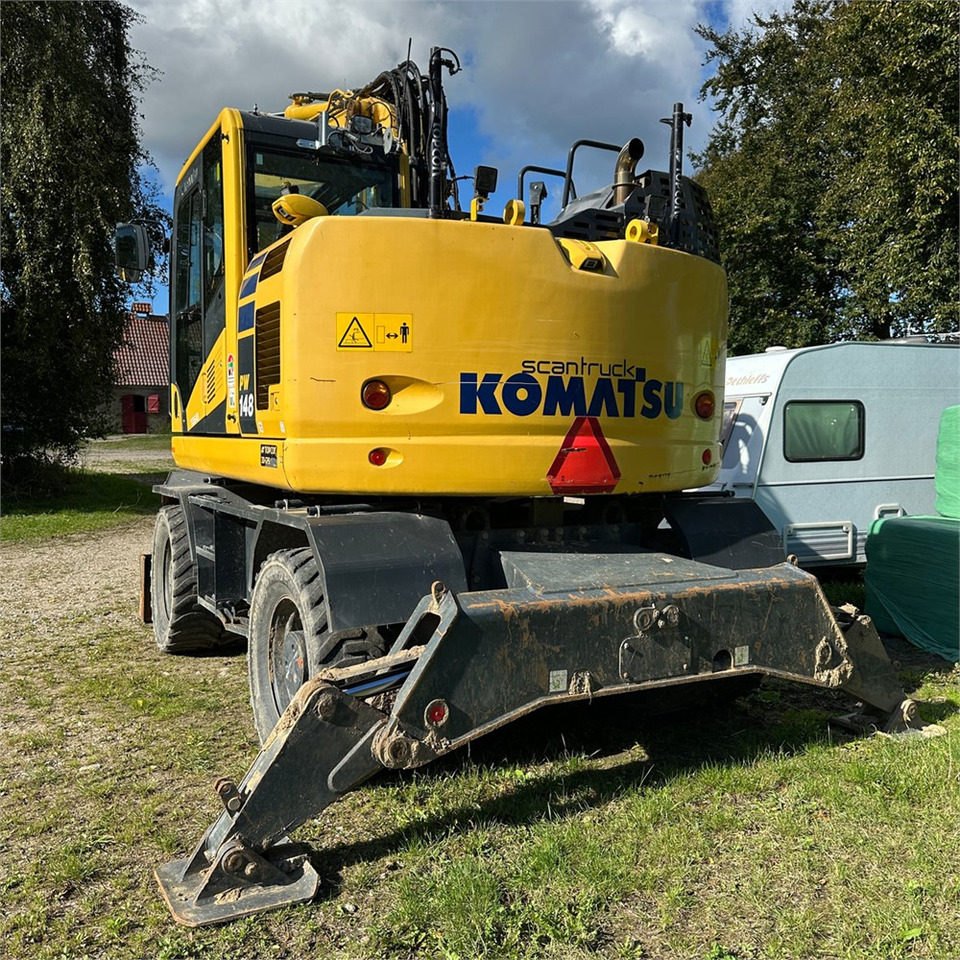 Komatsu PW148-11 - Pyöräalustainen kaivinkone: kuva Komatsu PW148-11 - Pyöräalustainen kaivinkone Komatsu PW148-11 - Pyöräalustainen kaivinkone: kuva Komatsu PW148-11 - Pyöräalustainen kaivinkone