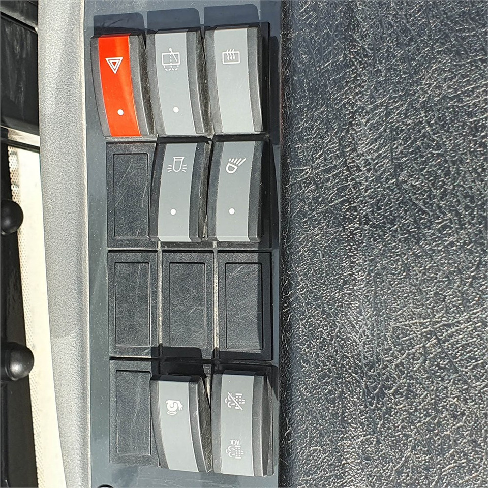 Leasing Komatsu WA70 M-8 EO Komatsu WA70 M-8 EO: kuva Leasing Komatsu WA70 M-8 EO Komatsu WA70 M-8 EO Leasing Komatsu WA70 M-8 EO Komatsu WA70 M-8 EO: kuva Leasing Komatsu WA70 M-8 EO Komatsu WA70 M-8 EO