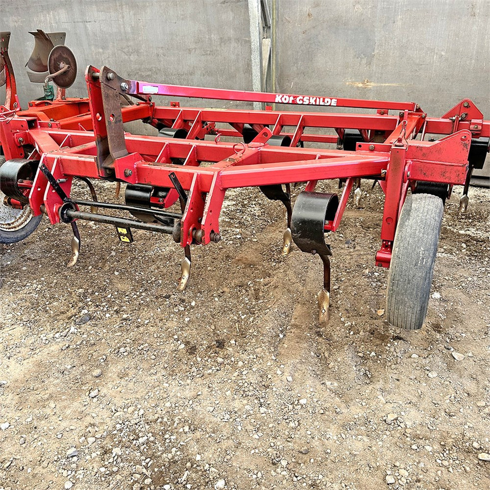 Kongskilde Vibroflex 4300 - Kultivaattori: kuva Kongskilde Vibroflex 4300 - Kultivaattori Kongskilde Vibroflex 4300 - Kultivaattori: kuva Kongskilde Vibroflex 4300 - Kultivaattori