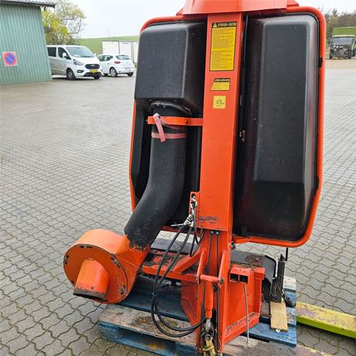 Kubota Græsopsamler - Puutarhalaitteet: kuva Kubota Græsopsamler - Puutarhalaitteet Kubota Græsopsamler - Puutarhalaitteet: kuva Kubota Græsopsamler - Puutarhalaitteet