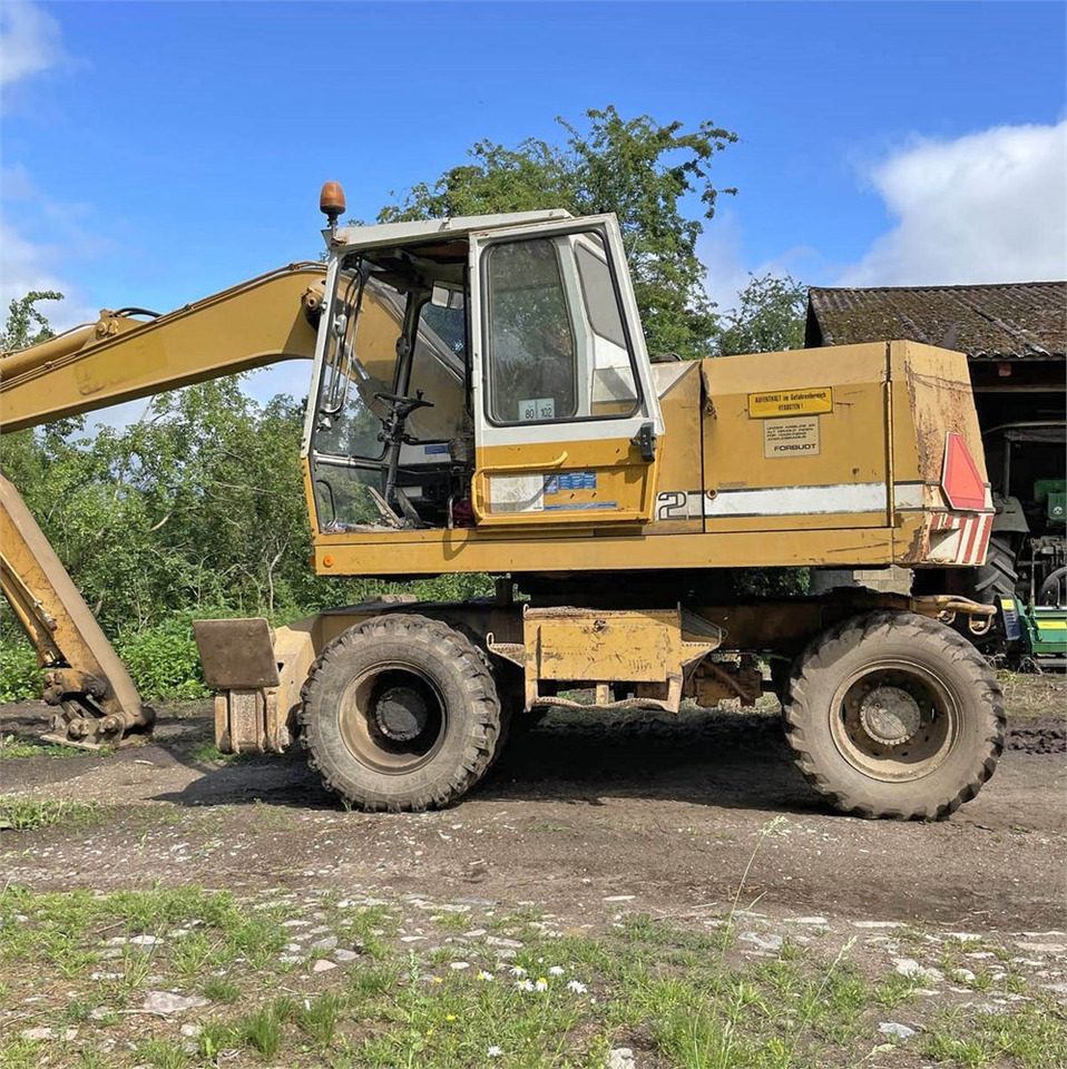 Liebherr A 902 - Pyöräalustainen kaivinkone: kuva Liebherr A 902 - Pyöräalustainen kaivinkone Liebherr A 902 - Pyöräalustainen kaivinkone: kuva Liebherr A 902 - Pyöräalustainen kaivinkone