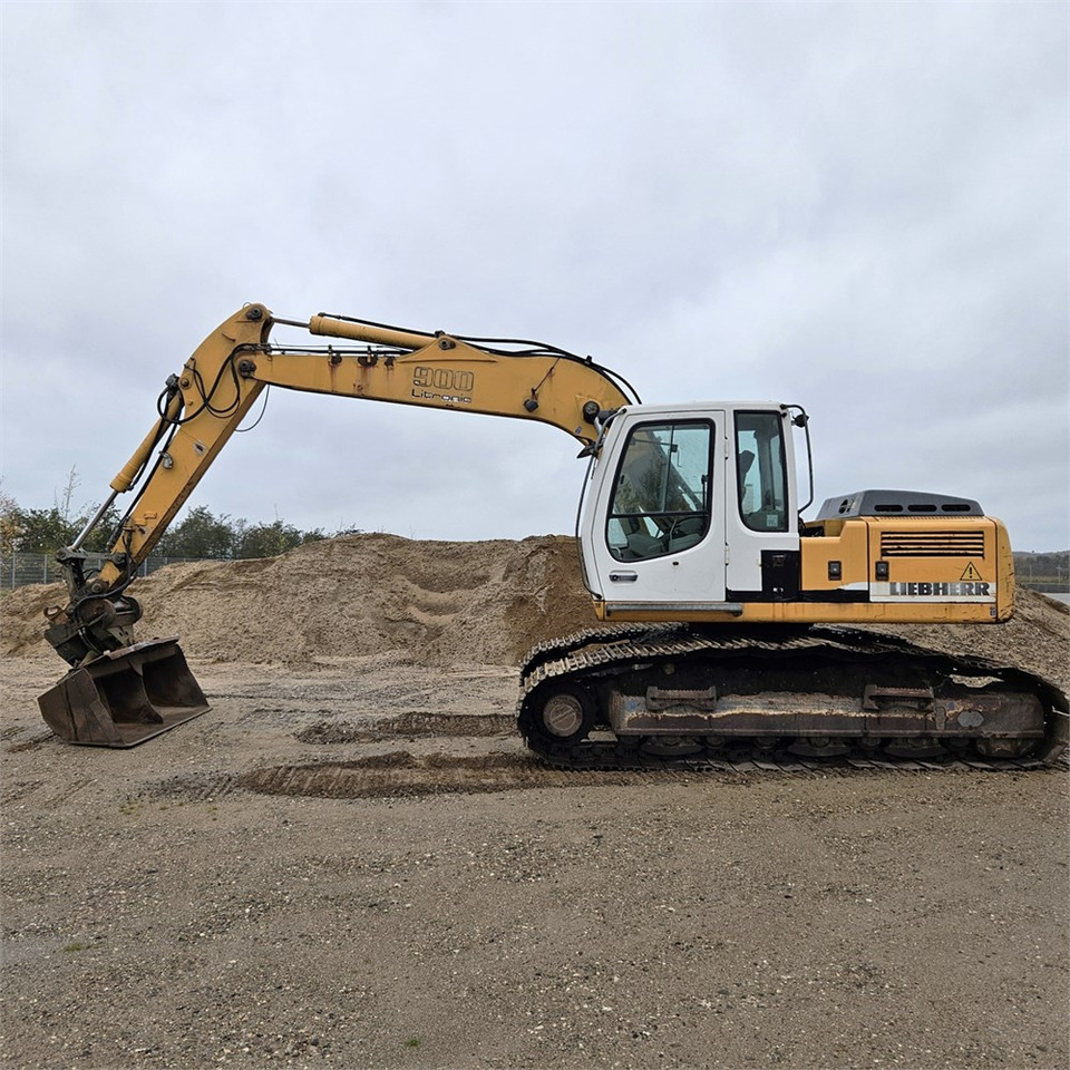 Liebherr R900 C Litronic - Telakaivukone: kuva Liebherr R900 C Litronic - Telakaivukone Liebherr R900 C Litronic - Telakaivukone: kuva Liebherr R900 C Litronic - Telakaivukone