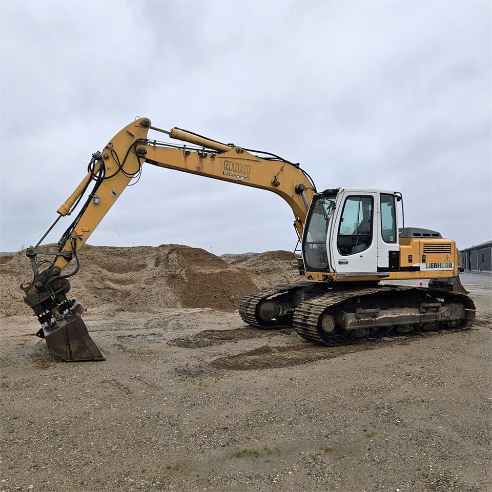 Liebherr R900 C Litronic - Telakaivukone: kuva Liebherr R900 C Litronic - Telakaivukone Liebherr R900 C Litronic - Telakaivukone: kuva Liebherr R900 C Litronic - Telakaivukone
