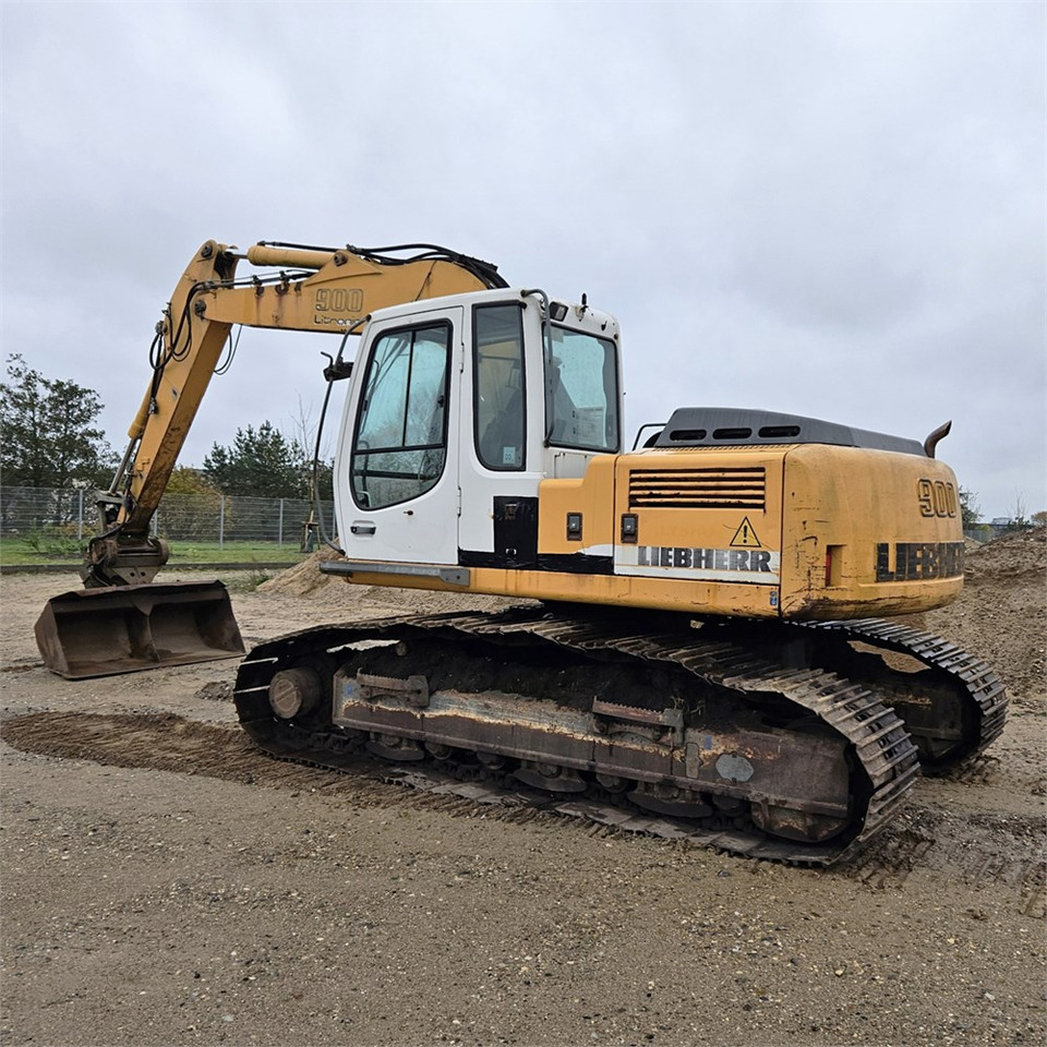 Liebherr R900 C Litronic - Telakaivukone: kuva Liebherr R900 C Litronic - Telakaivukone Liebherr R900 C Litronic - Telakaivukone: kuva Liebherr R900 C Litronic - Telakaivukone