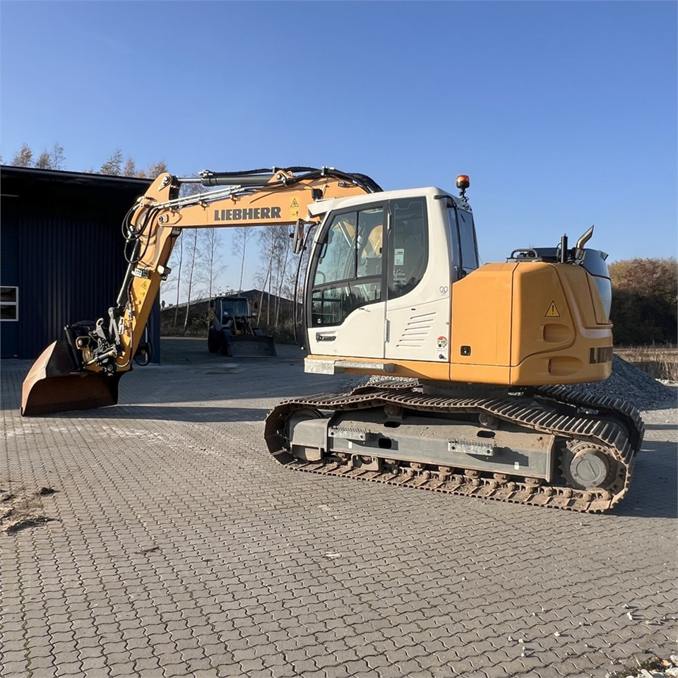 Liebherr R914 Compact S - Telakaivukone: kuva Liebherr R914 Compact S - Telakaivukone Liebherr R914 Compact S - Telakaivukone: kuva Liebherr R914 Compact S - Telakaivukone