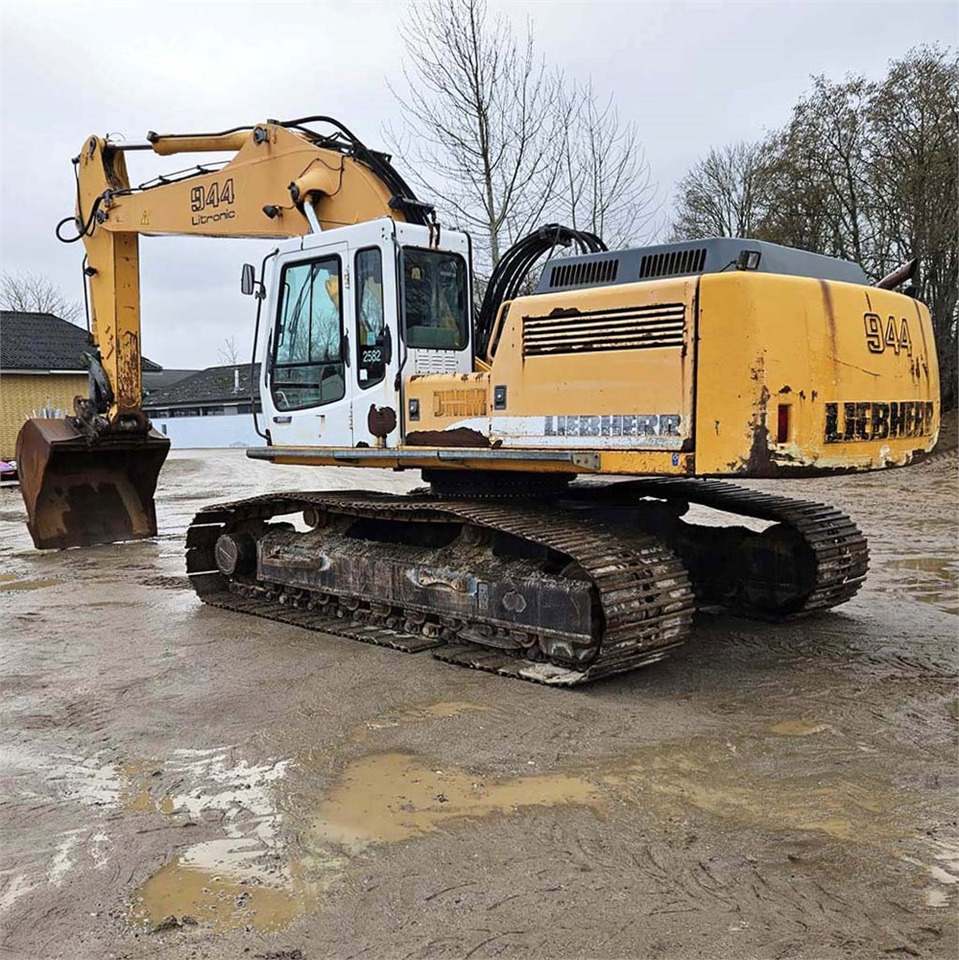 Liebherr R944B HD-SL Litronic - Telakaivukone: kuva Liebherr R944B HD-SL Litronic - Telakaivukone Liebherr R944B HD-SL Litronic - Telakaivukone: kuva Liebherr R944B HD-SL Litronic - Telakaivukone
