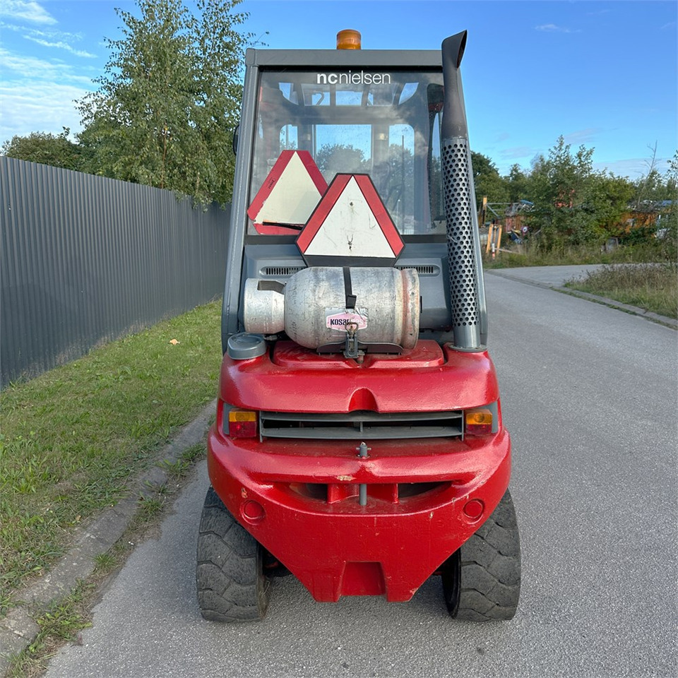 Linde H25T-03 - Vastapainotrukki: kuva Linde H25T-03 - Vastapainotrukki Linde H25T-03 - Vastapainotrukki: kuva Linde H25T-03 - Vastapainotrukki