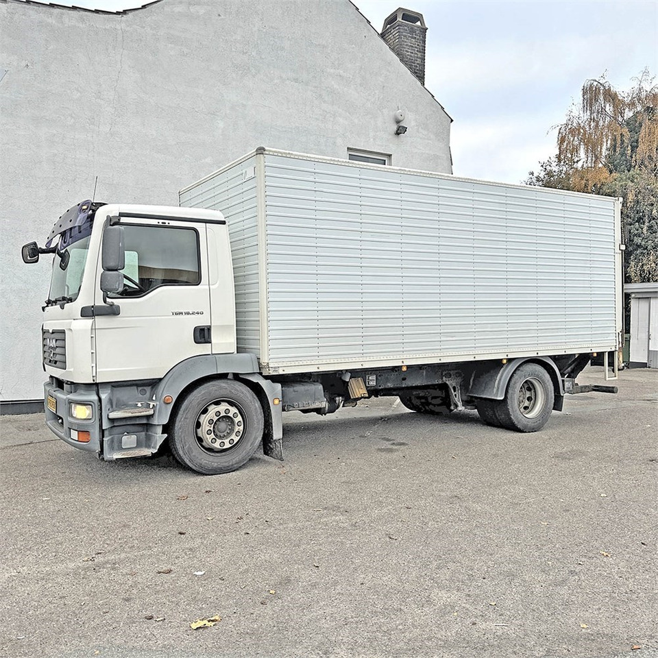 MAN TG M 18.240 - Umpikori kuorma-auto: kuva MAN TG M 18.240 - Umpikori kuorma-auto MAN TG M 18.240 - Umpikori kuorma-auto: kuva MAN TG M 18.240 - Umpikori kuorma-auto
