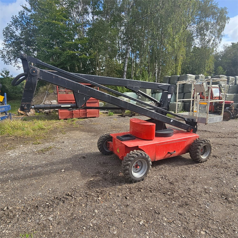 Manitou 100 AE - Puomilava: kuva Manitou 100 AE - Puomilava Manitou 100 AE - Puomilava: kuva Manitou 100 AE - Puomilava