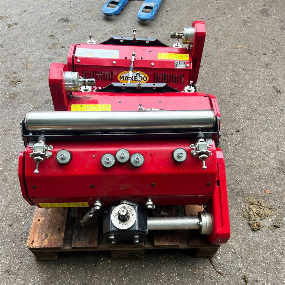 Maredo MT210 VibeSpike-Aerator - Ruohonleikkuri: kuva Maredo MT210 VibeSpike-Aerator - Ruohonleikkuri Maredo MT210 VibeSpike-Aerator - Ruohonleikkuri: kuva Maredo MT210 VibeSpike-Aerator - Ruohonleikkuri