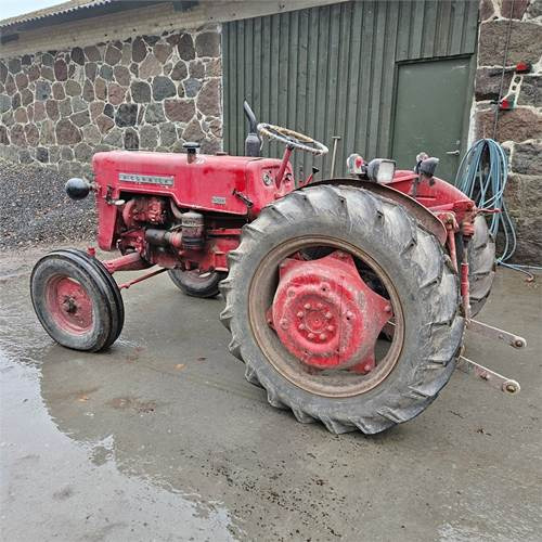 McCORMICK D-324 Standard - Traktori: kuva McCORMICK D-324 Standard - Traktori McCORMICK D-324 Standard - Traktori: kuva McCORMICK D-324 Standard - Traktori