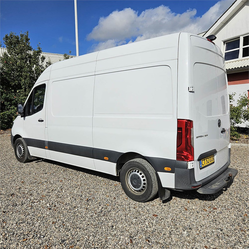 Mercedes 214 Cdi Ksv A2 - Pieni pakettiauto: kuva Mercedes 214 Cdi Ksv A2 - Pieni pakettiauto Mercedes 214 Cdi Ksv A2 - Pieni pakettiauto: kuva Mercedes 214 Cdi Ksv A2 - Pieni pakettiauto