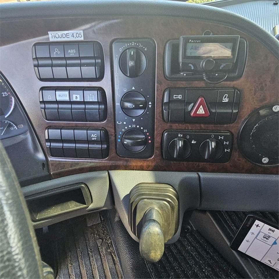 Lava-kuorma-auto, Nosturiauto Mercedes Actros 3341 A BlueTec 5: kuva Lava-kuorma-auto, Nosturiauto Mercedes Actros 3341 A BlueTec 5 Lava-kuorma-auto, Nosturiauto Mercedes Actros 3341 A BlueTec 5: kuva Lava-kuorma-auto, Nosturiauto Mercedes Actros 3341 A BlueTec 5