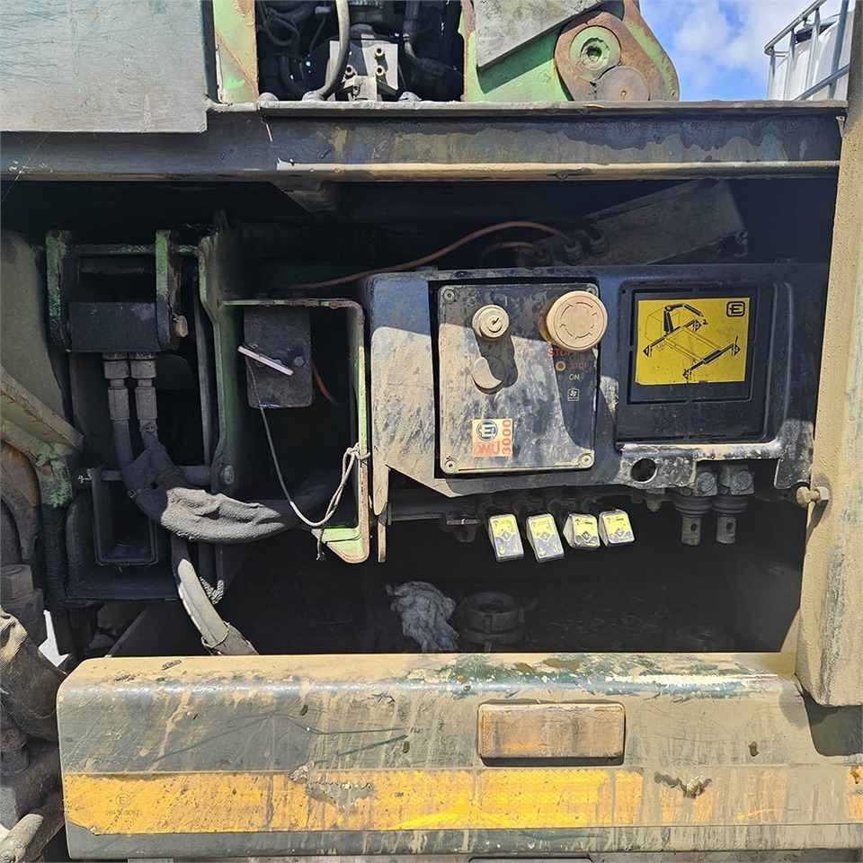 Lava-kuorma-auto, Nosturiauto Mercedes Actros 3341 A BlueTec 5: kuva Lava-kuorma-auto, Nosturiauto Mercedes Actros 3341 A BlueTec 5 Lava-kuorma-auto, Nosturiauto Mercedes Actros 3341 A BlueTec 5: kuva Lava-kuorma-auto, Nosturiauto Mercedes Actros 3341 A BlueTec 5