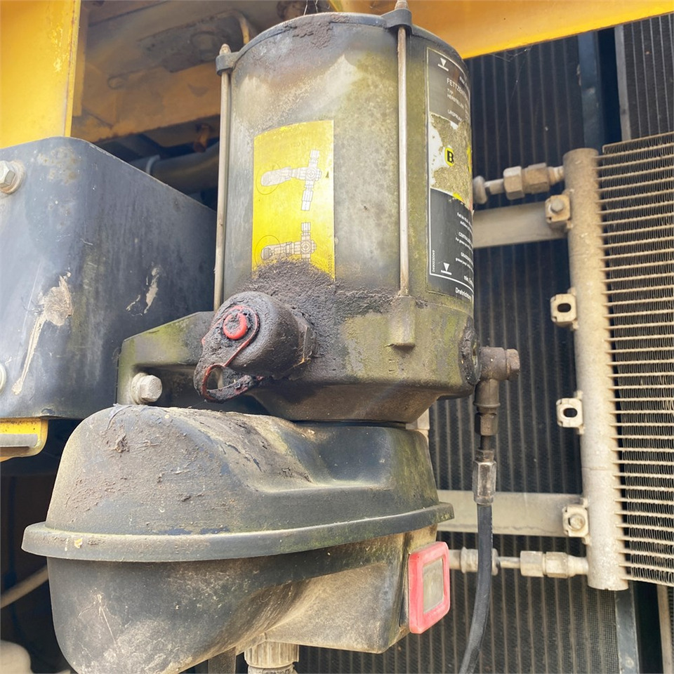 Telakaivukone New Holland E 265 B: kuva Telakaivukone New Holland E 265 B Telakaivukone New Holland E 265 B: kuva Telakaivukone New Holland E 265 B