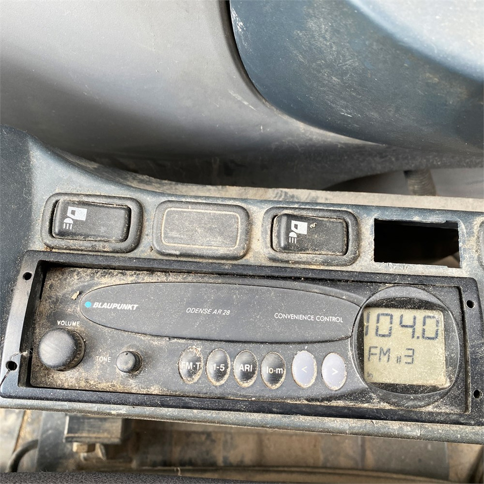 Telakaivukone New Holland E 265 B: kuva Telakaivukone New Holland E 265 B Telakaivukone New Holland E 265 B: kuva Telakaivukone New Holland E 265 B