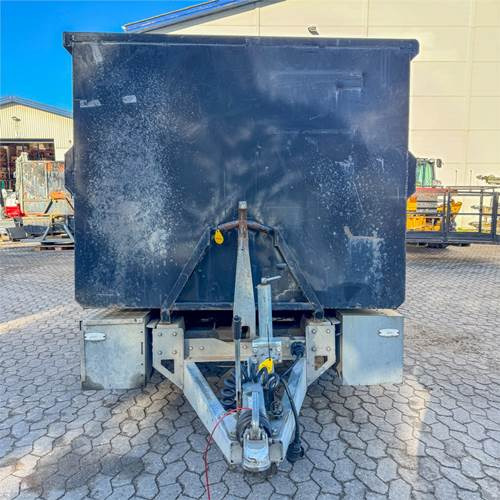 PHV ECE-R13 - Peräkärry: kuva PHV ECE-R13 - Peräkärry PHV ECE-R13 - Peräkärry: kuva PHV ECE-R13 - Peräkärry