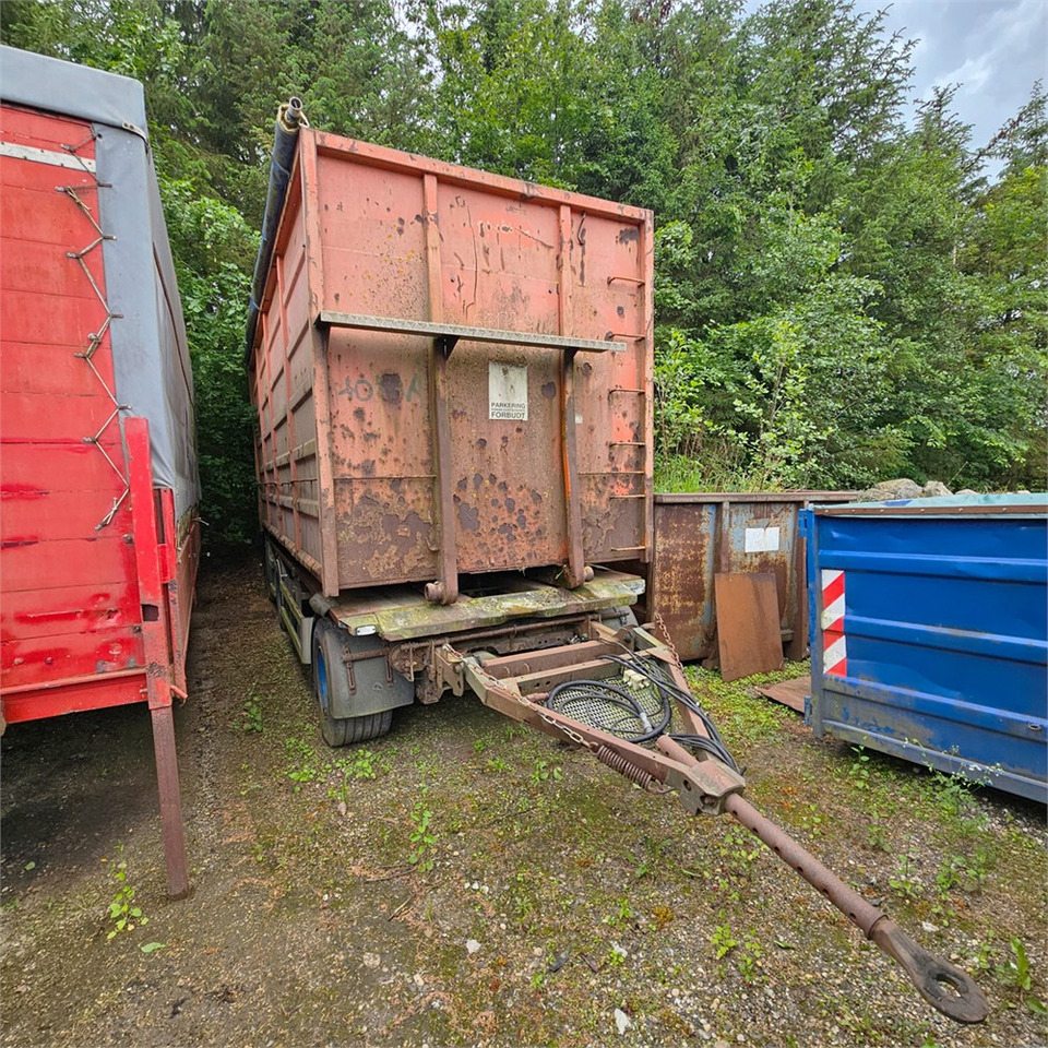 MTDK P324 - Perävaunu: kuva MTDK P324 - Perävaunu MTDK P324 - Perävaunu: kuva MTDK P324 - Perävaunu