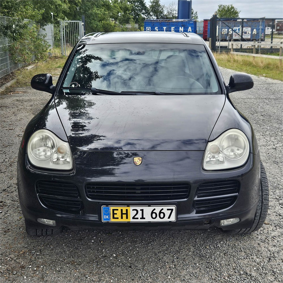 Porsche Cayenne S - Maasturi/ Katumaasturi: kuva Porsche Cayenne S - Maasturi/ Katumaasturi Porsche Cayenne S - Maasturi/ Katumaasturi: kuva Porsche Cayenne S - Maasturi/ Katumaasturi