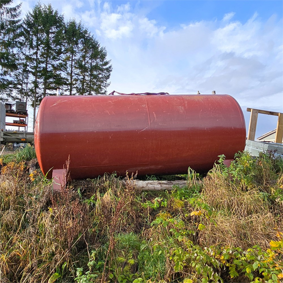 Roug A/S G NR 01-5013 - Varastosäiliö: kuva Roug A/S G NR 01-5013 - Varastosäiliö Roug A/S G NR 01-5013 - Varastosäiliö: kuva Roug A/S G NR 01-5013 - Varastosäiliö