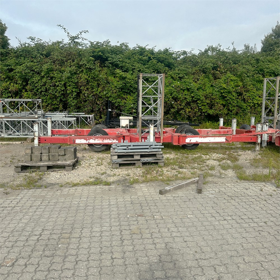 Scanclimber Chassis - Henkilönostin: kuva Scanclimber Chassis - Henkilönostin Scanclimber Chassis - Henkilönostin: kuva Scanclimber Chassis - Henkilönostin
