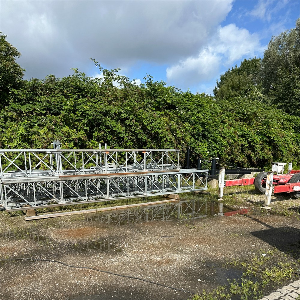 Henkilönostin Scanclimber SC 8000: kuva Henkilönostin Scanclimber SC 8000 Henkilönostin Scanclimber SC 8000: kuva Henkilönostin Scanclimber SC 8000