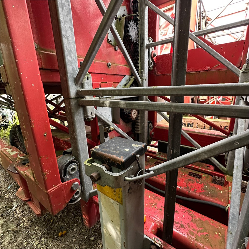 Henkilönostin Scanclimber SC4000 S: kuva Henkilönostin Scanclimber SC4000 S Henkilönostin Scanclimber SC4000 S: kuva Henkilönostin Scanclimber SC4000 S