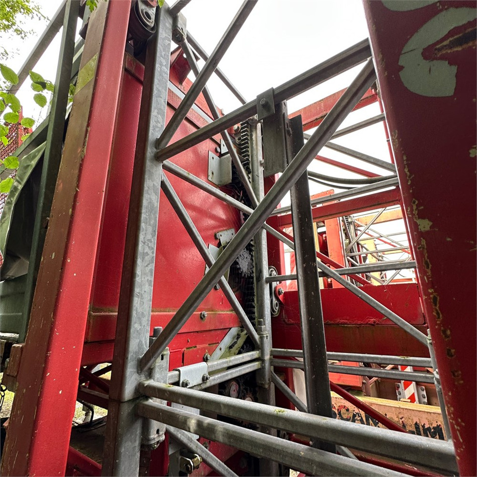 Henkilönostin Scanclimber SC4000 S: kuva Henkilönostin Scanclimber SC4000 S Henkilönostin Scanclimber SC4000 S: kuva Henkilönostin Scanclimber SC4000 S