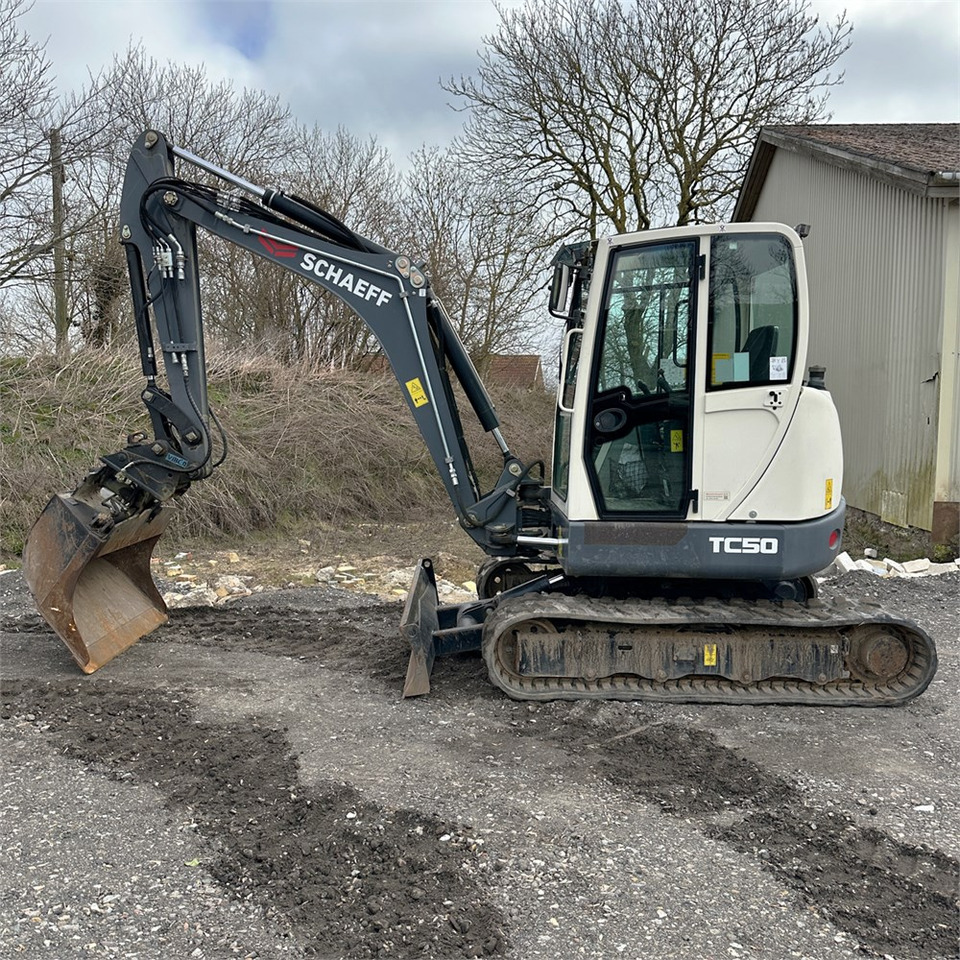 Schaeff TC50 - Minikuormaaja: kuva Schaeff TC50 - Minikuormaaja Schaeff TC50 - Minikuormaaja: kuva Schaeff TC50 - Minikuormaaja