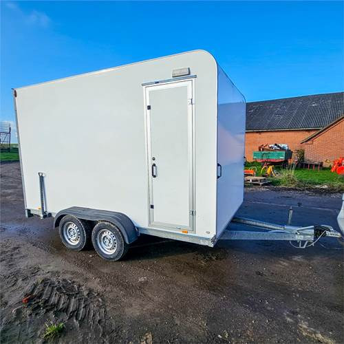 Selandia M06 - Peräkärry: kuva Selandia M06 - Peräkärry Selandia M06 - Peräkärry: kuva Selandia M06 - Peräkärry