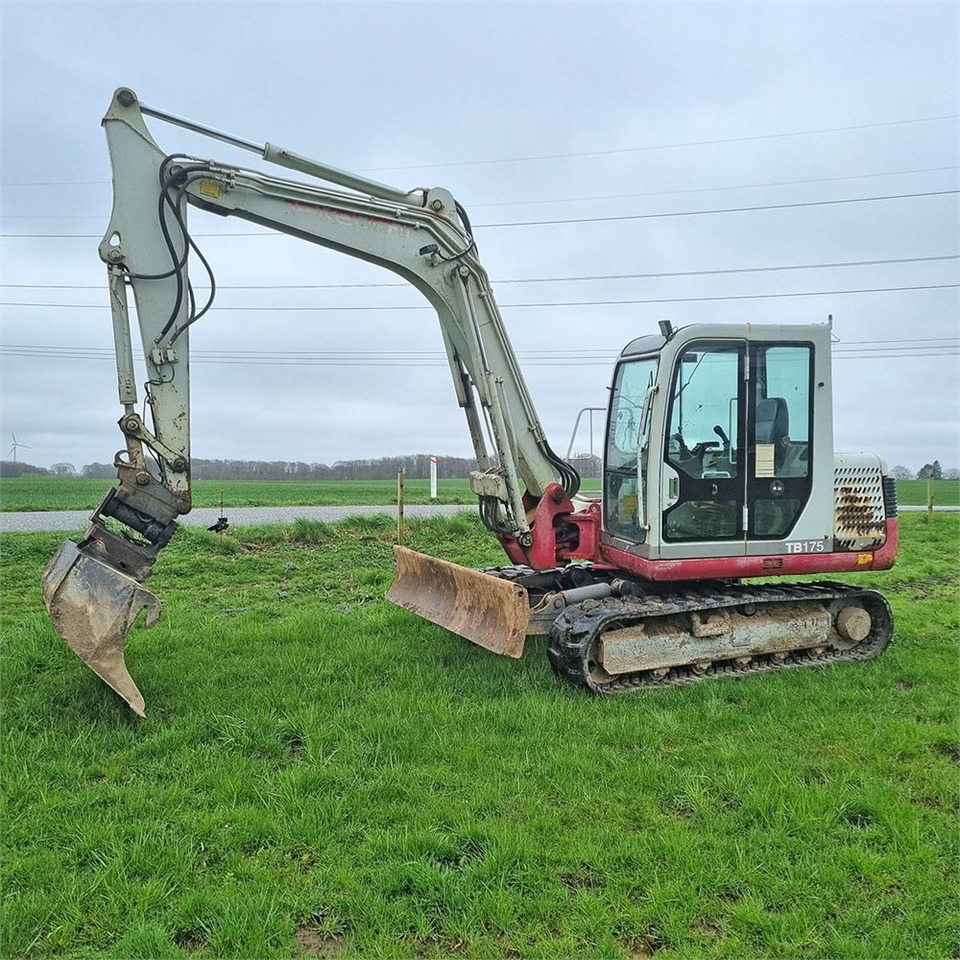 Takeuchi TB175 - Minikuormaaja: kuva Takeuchi TB175 - Minikuormaaja Takeuchi TB175 - Minikuormaaja: kuva Takeuchi TB175 - Minikuormaaja