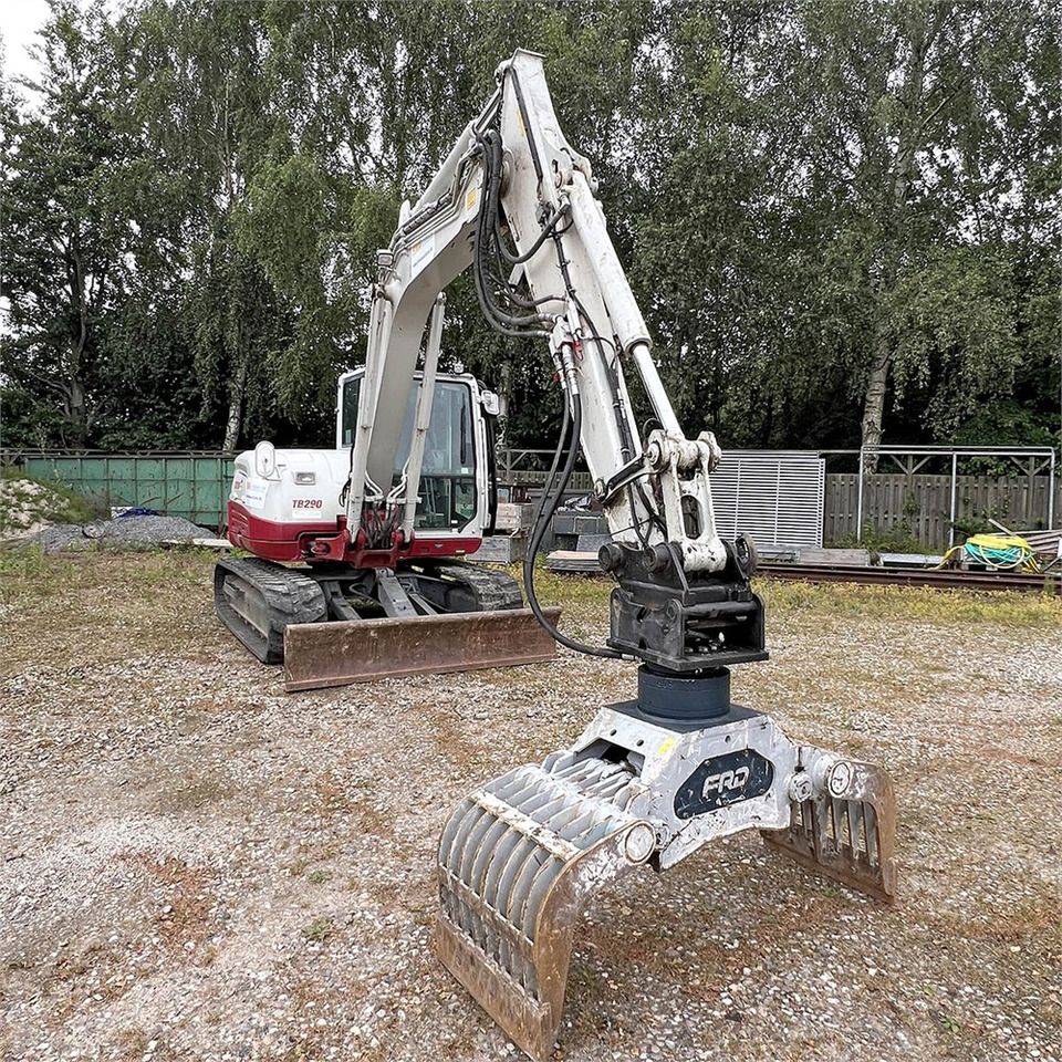 Takeuchi TB290 - Minikuormaaja: kuva Takeuchi TB290 - Minikuormaaja Takeuchi TB290 - Minikuormaaja: kuva Takeuchi TB290 - Minikuormaaja
