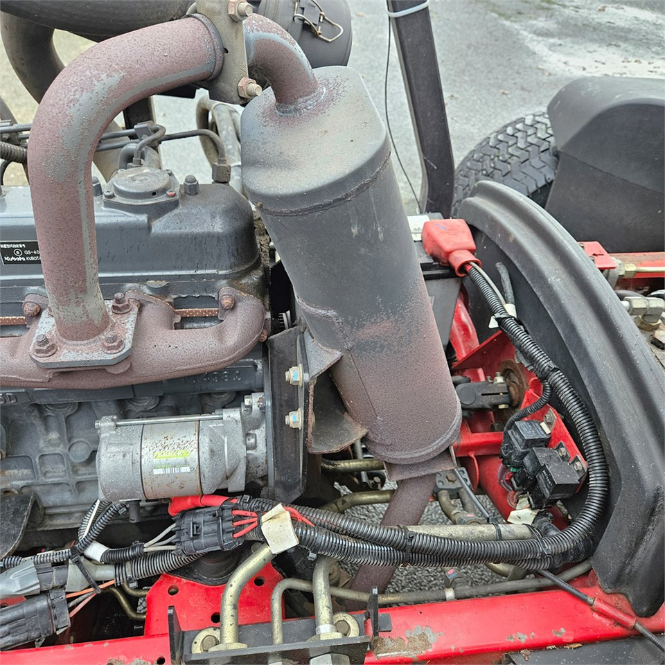 Ruohonleikkuri Toro Realmaster 5510: kuva Ruohonleikkuri Toro Realmaster 5510 Ruohonleikkuri Toro Realmaster 5510: kuva Ruohonleikkuri Toro Realmaster 5510