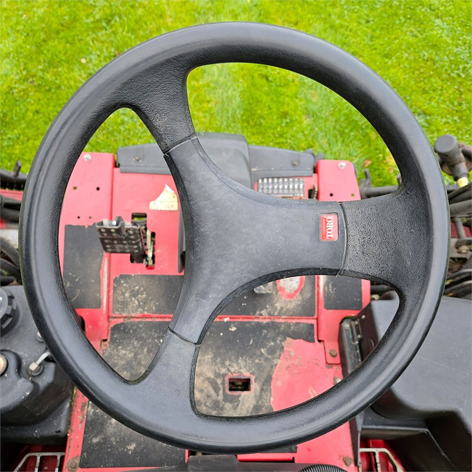 Ruohonleikkuri Toro Realmaster 5510: kuva Ruohonleikkuri Toro Realmaster 5510 Ruohonleikkuri Toro Realmaster 5510: kuva Ruohonleikkuri Toro Realmaster 5510