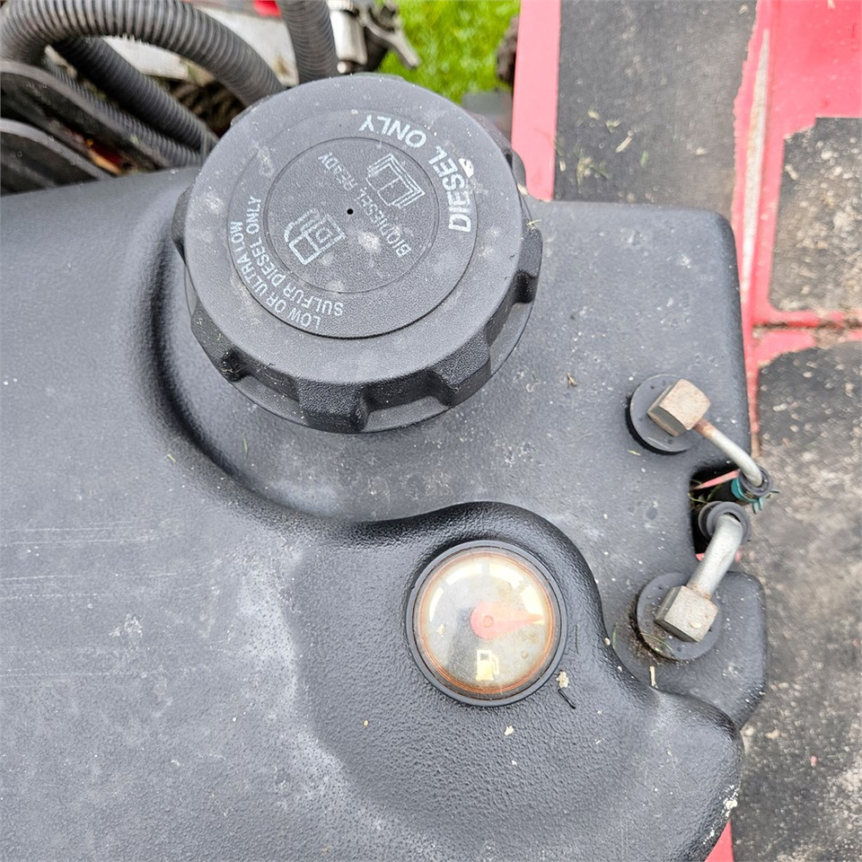 Ruohonleikkuri Toro Realmaster 5510: kuva Ruohonleikkuri Toro Realmaster 5510 Ruohonleikkuri Toro Realmaster 5510: kuva Ruohonleikkuri Toro Realmaster 5510