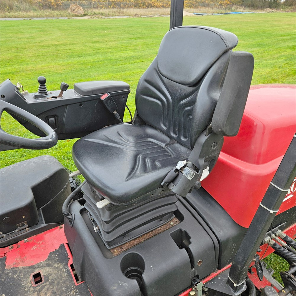 Ruohonleikkuri Toro Realmaster 5510: kuva Ruohonleikkuri Toro Realmaster 5510 Ruohonleikkuri Toro Realmaster 5510: kuva Ruohonleikkuri Toro Realmaster 5510