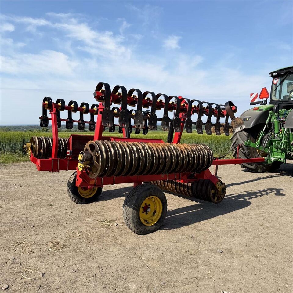 Väderstad Rollex Rx620 - Jyrä - maanviljely: kuva Väderstad Rollex Rx620 - Jyrä - maanviljely Väderstad Rollex Rx620 - Jyrä - maanviljely: kuva Väderstad Rollex Rx620 - Jyrä - maanviljely